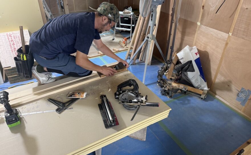 部屋の空間に合う造作建具